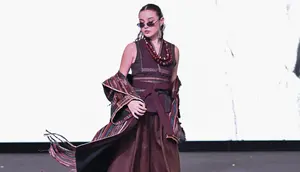 Menanti Ragam Kreasi Ulos di Indonesia Fashion Week 2026