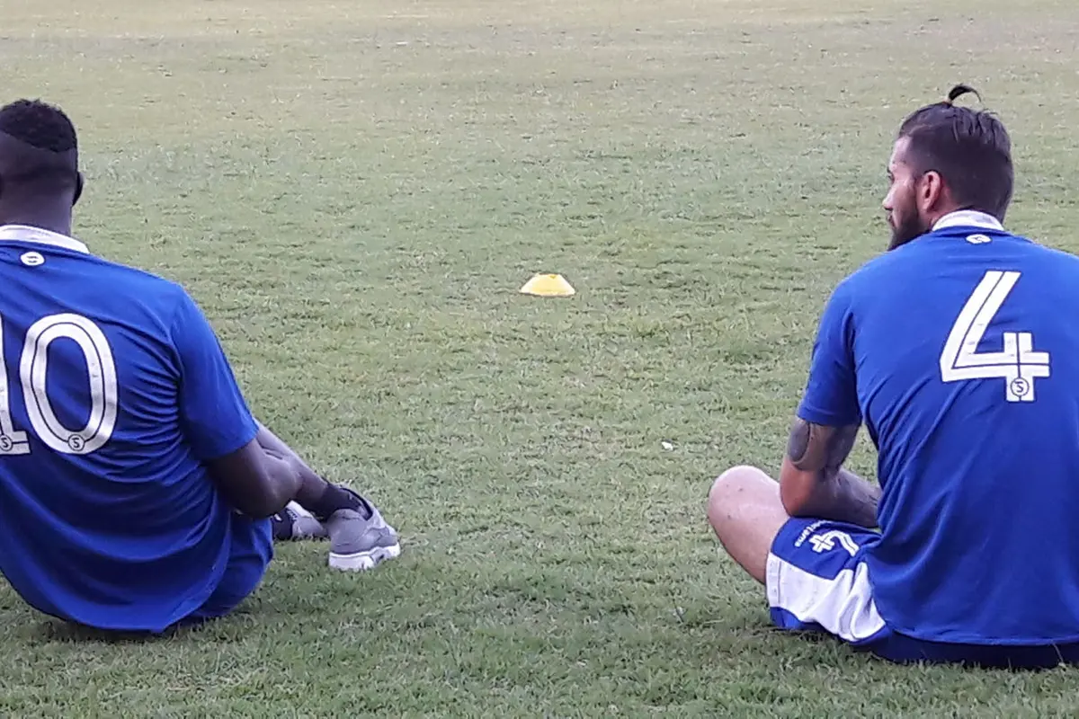 Ezechiel N'Douassel dan Bojan Malisic (Persib Bandung)