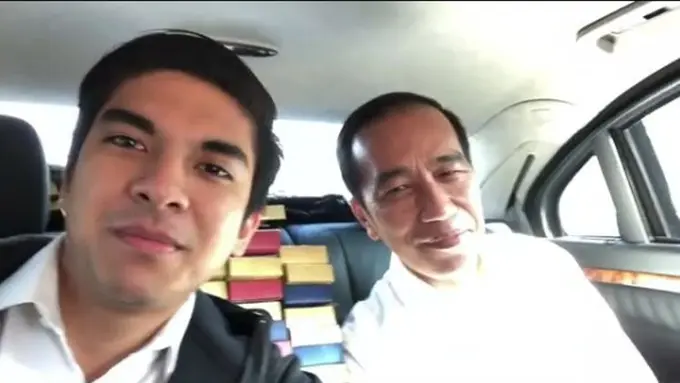 Nge-Vlog Bareng Jokowi, Intip Ketampanan Menteri Termuda Malaysia
