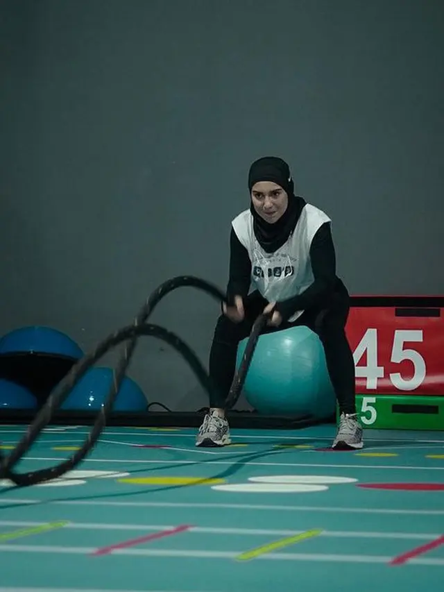 Pilates Hingga Nge-gym, Ini 6 Potret Kegiatan Irish Bella Saat Olahraga