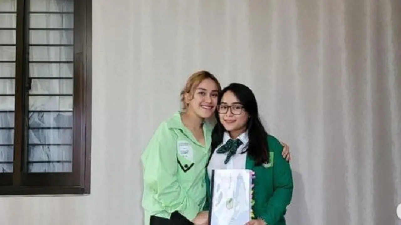 Ayu Ting Ting (Foto: Instagram/@ayutingting92)