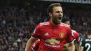 8. Juan Mata - Gelandang Man United tersebut mampu tampik apik di posisi Gelandang serang. Namum dirinya harus bersaing ketat dengan pemain yang jauh lebih enerjik macam Isco dan Wonderkid Marco Asensio. (AFP/Paul Ellis)