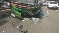 Bus Mayasari Bhakti yang sebabkan kecelakaan beruntun di Palmerah (dok. Polres Jakarta Barat)