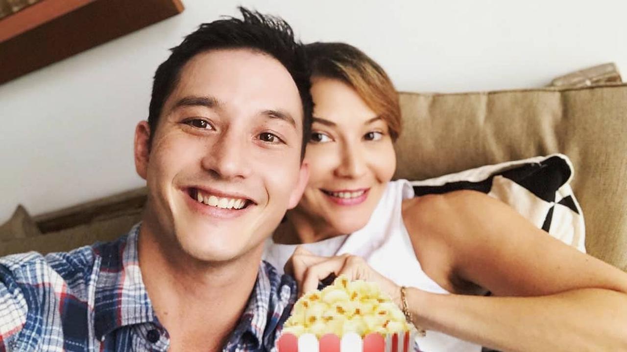 [Bintang] 6 Tahun Bercerai, Ini 8 Foto Keharmonisan Tamara Bleszynski dan Mike Lewis