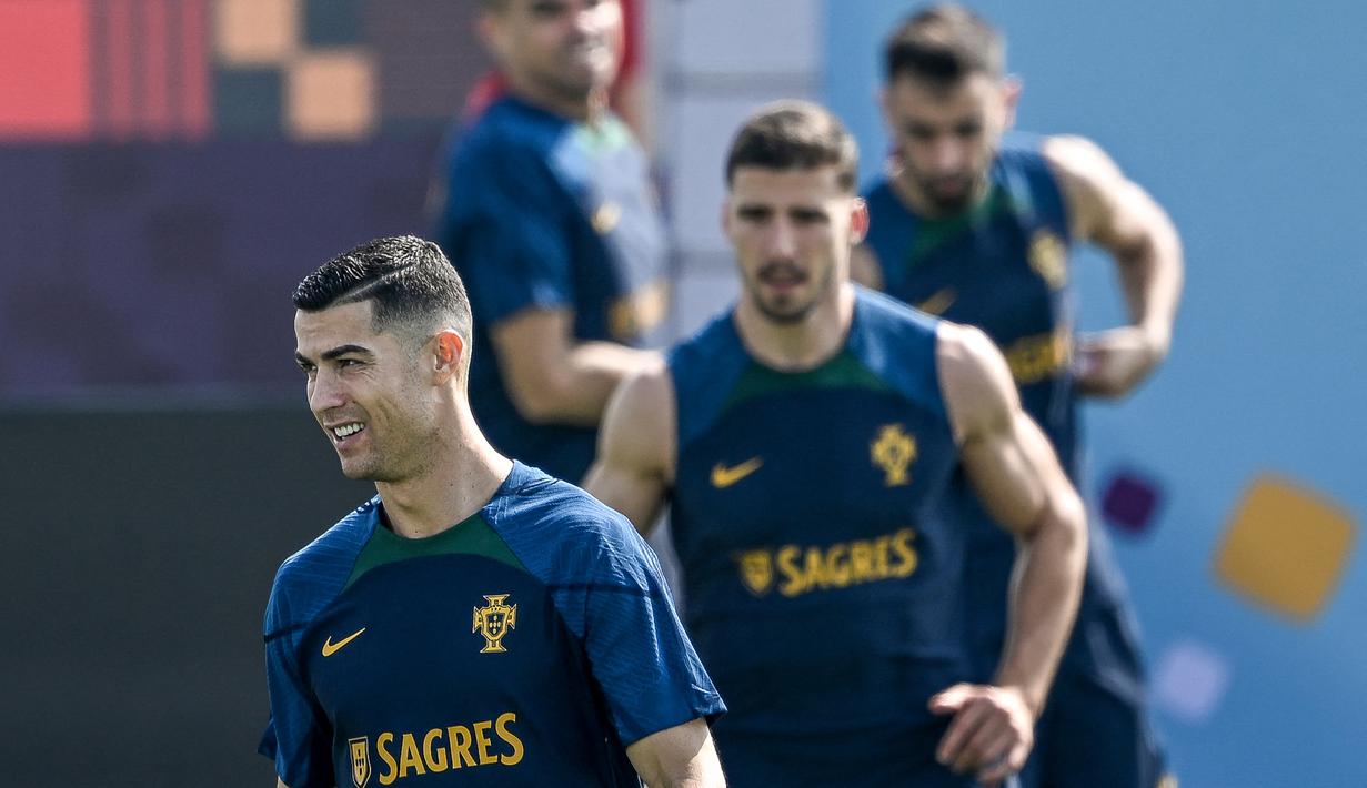 Jika pun ada masalah, keduanya menyadari bahwa kepentingan Timnas Portugal di atas segalanya dan bukanlah waktu yang tepat untuk membawa-bawa masalah klub di tengah kepentingan timnas. (AFP/Patricia De Melo Moreira)