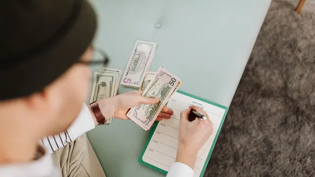 Tetap Bisa Membantu Tanpa Mengorbankan Diri Sendiri