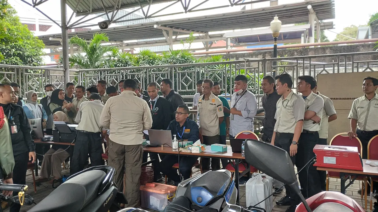 ASN dan Non ASN DKI dilarang bawa kendaraan bermotor masuk Gedung DPRD Jakarta tiap Rabu.