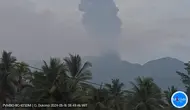 Gunung Dukono di Pulau Halmahera Maluku kembali erupsi pada Kamis pagi (16/5/2024), pukul 06.34 WIT. (Liputan6.com/ Dok PVMBG)