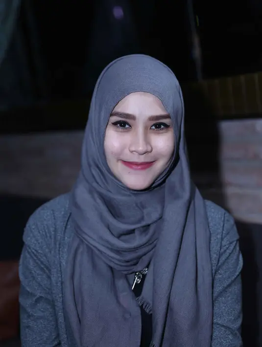 Bintang sinetron ‘Para Pencari Tuhan’ yang telah dikaruniai dua buah hati bernama Kanna Sybilla Bramantyo dan Kala Madali Bramantyo ini tidak terlalu banyak repot mempersiapkan barang-barang menyambut sang bayi. (Nurwahyunan/Bintang.com)