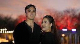 Kasus perselingkuhan sempat membuat rumah tangga mereka berdua hampir karam. Setelah memutuskan rujuk, hubungan Rendy dan Lady justru kian harmonis. (Foto: Instagram/ ladynayoan)