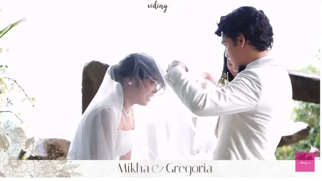 7 Potret Pemberkatan Nikah Mikha Angelo dan Gregoria Mariska, Penuh Khidmat