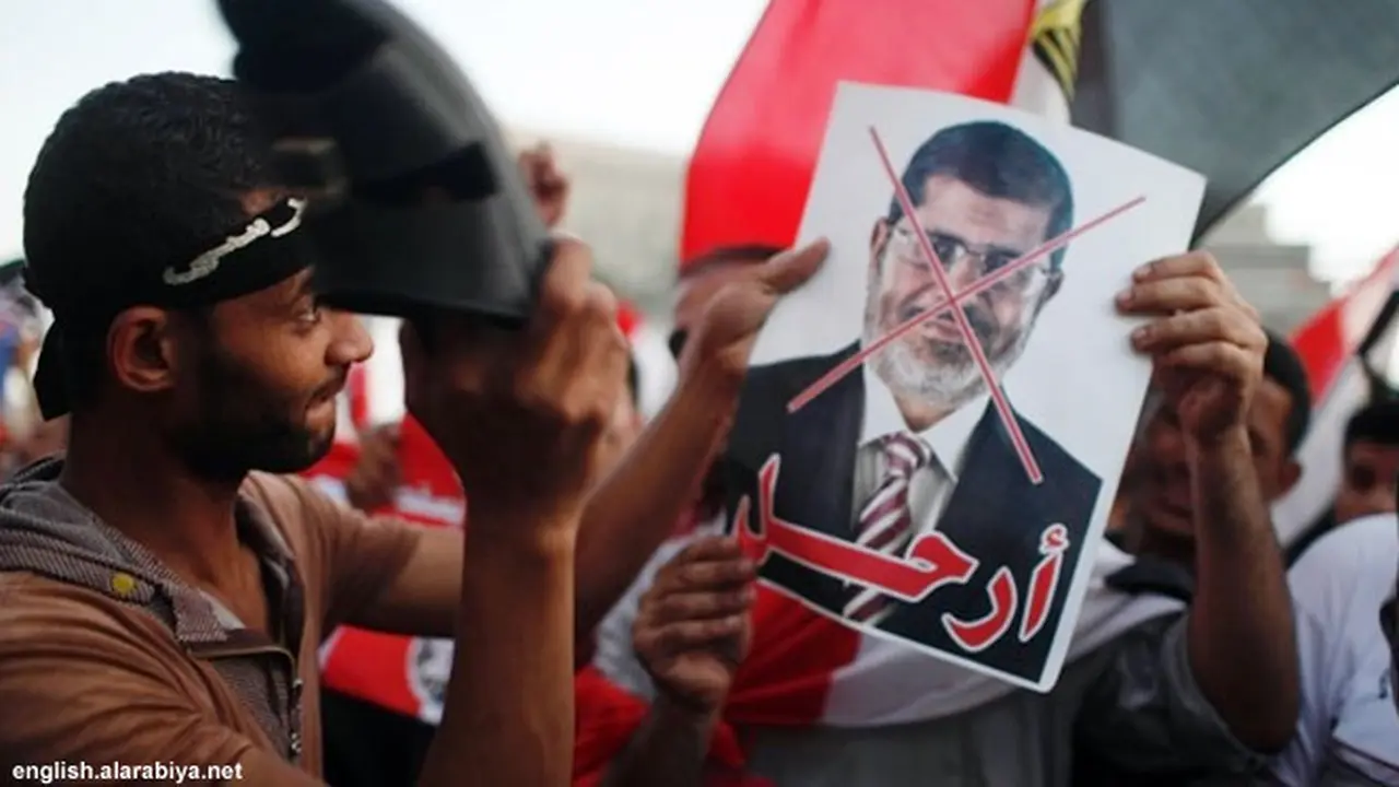 morsi-digulingkan130705b.jpg