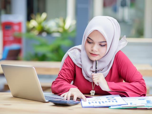 Saat Rezeki Sulit Bersedih Secukupnya Sebab Semua Sudah Ada Takarannya Lifestyle Fimela Com