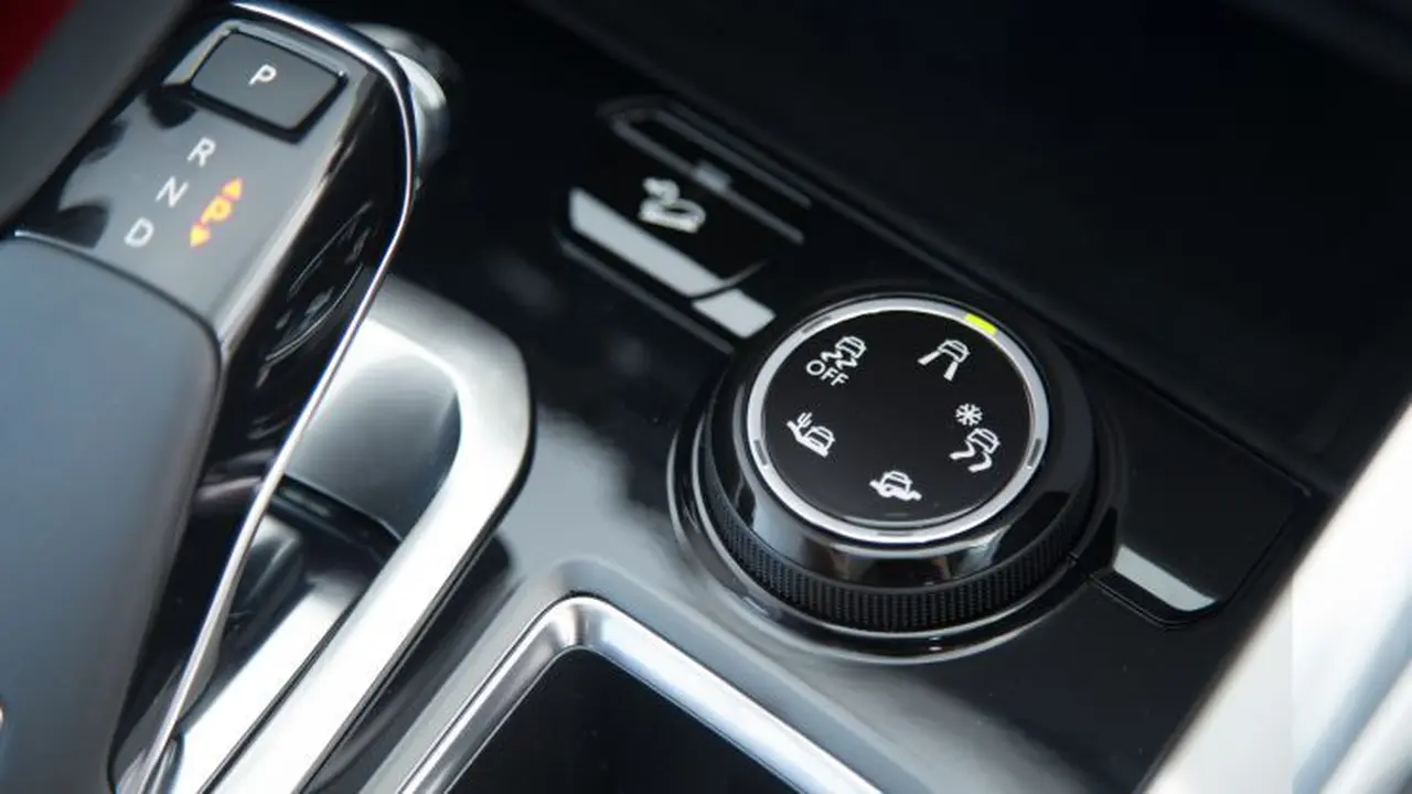 Fitur keselamatan Peugeot (Ist)