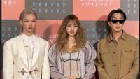 Lisa BLACKPINK Tampil bak Barbie dengan Rambut Keriting Mengembang, Jadi Center di Acara Louis Vuitton