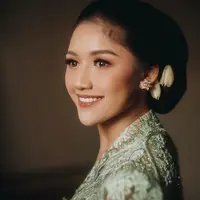 Erina Gudono dengan pesona ningrat (Instagram/erinagudono)