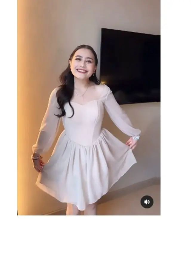 7 Potret Prilly Latuconsina saat Nonton Konser Taylor Swift, Sampai Nangis