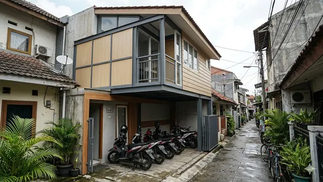 Rumah 2 Lantai Double Decker