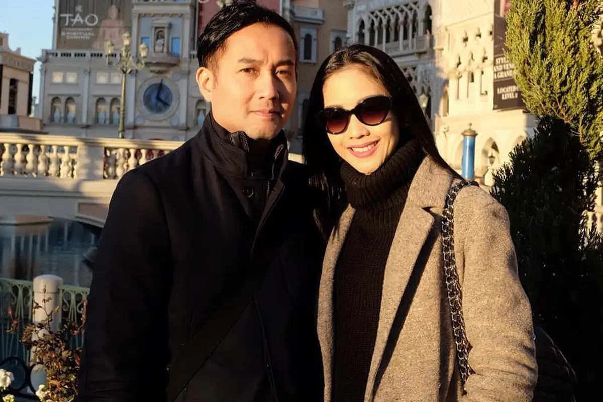 [Bintang] Keluarga Aldi Bragi dan Ririn Dwi Ariyanti