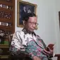 Mahfud MD memberikan tanggapan seputar bom bunuh diri di pos pengamanan Lebaran Kartasura Sukoharjo (Liputan6.com /Switzy Sabandar)