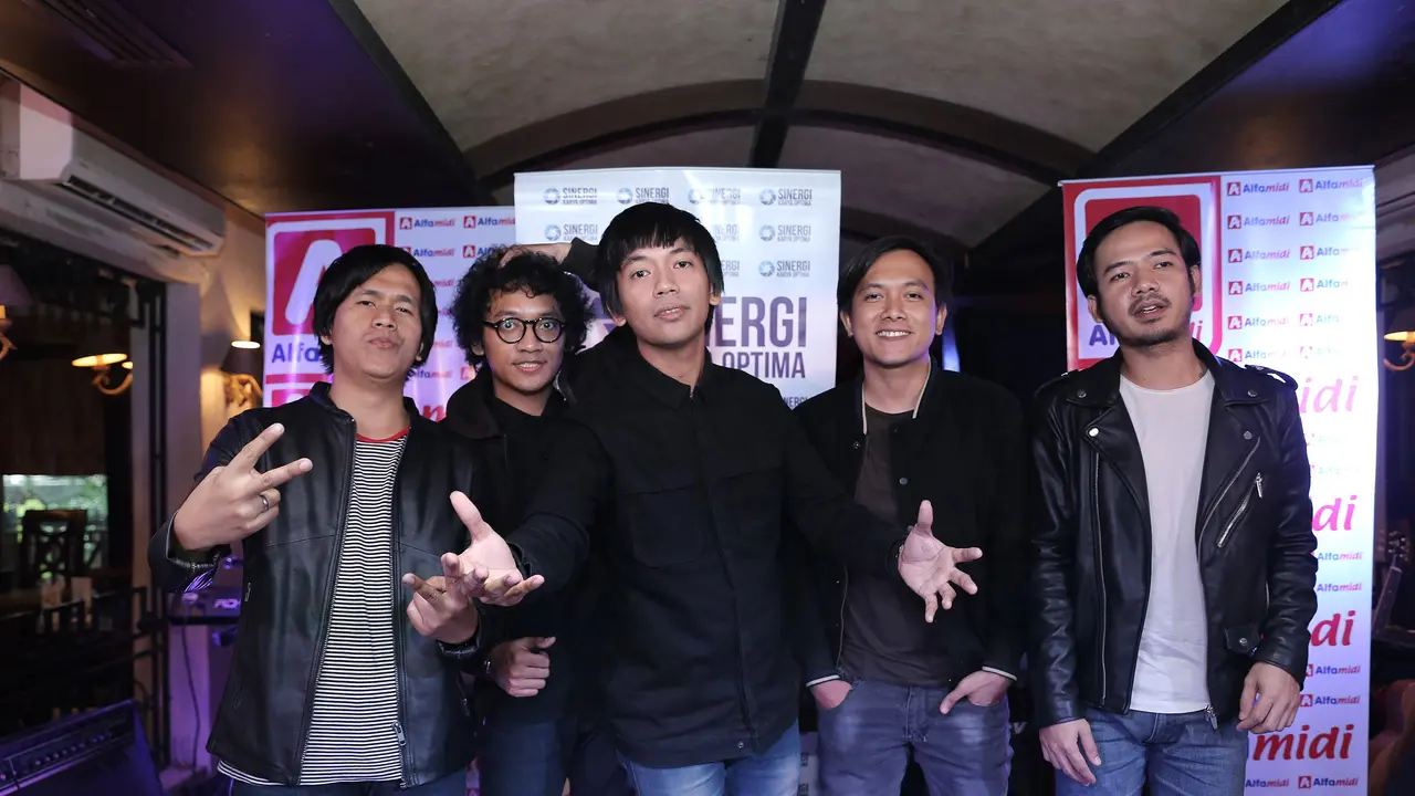 [Bintang] D'Masiv