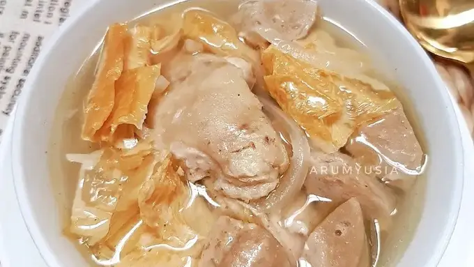 Resep sup ayam bakso kembang tahu. (dok. Cookpad @arumyusia)