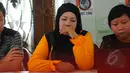 Een anak dari Ruyati (Ruyati adalah korban eksekusi mati di Arab Saudi pada 2011), Jakarta, Kamis (16/4/2015). Een ikut menghadiri konferensi pers yang diselenggarakan Migrant Care. (Liputan6.com/Herman Zakharia)