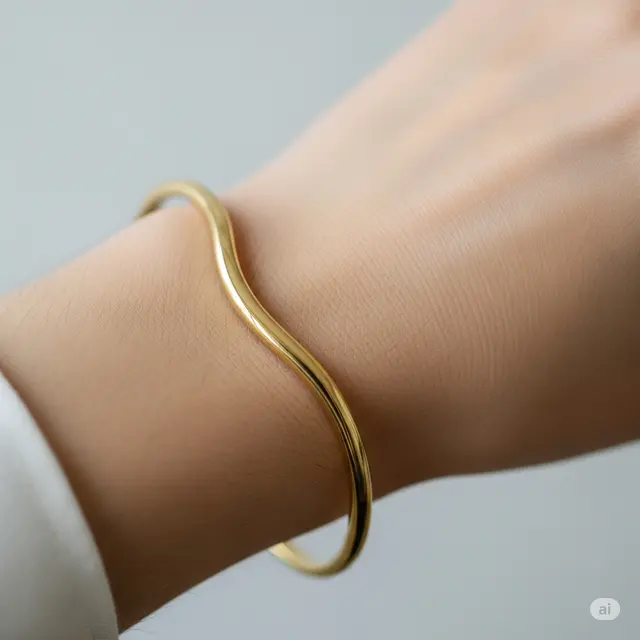 12 Model Gelang untuk Tangan Kecil yang Elegan dan Proporsional
