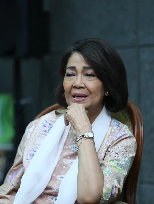 Meskipun usia nya sudah terpaut senja,Rima pun masih terlihat awet muda. (Andy Masela/Bintang.com)