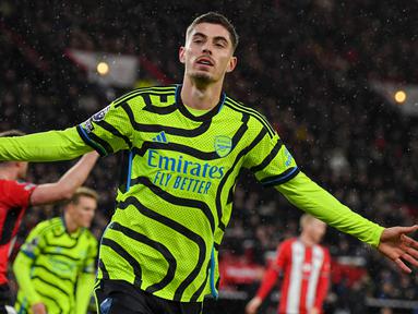 Pemain Arsenal, Kai Havertz melakukan selebrasi usai mencetak gol saat pertandingan sepak bola Liga Premier Inggris melawan Sheffield United di Stadion Bramall Lane di Sheffield, Inggris, 4 Maret 2024. (AP Photo/Rui Vieira)