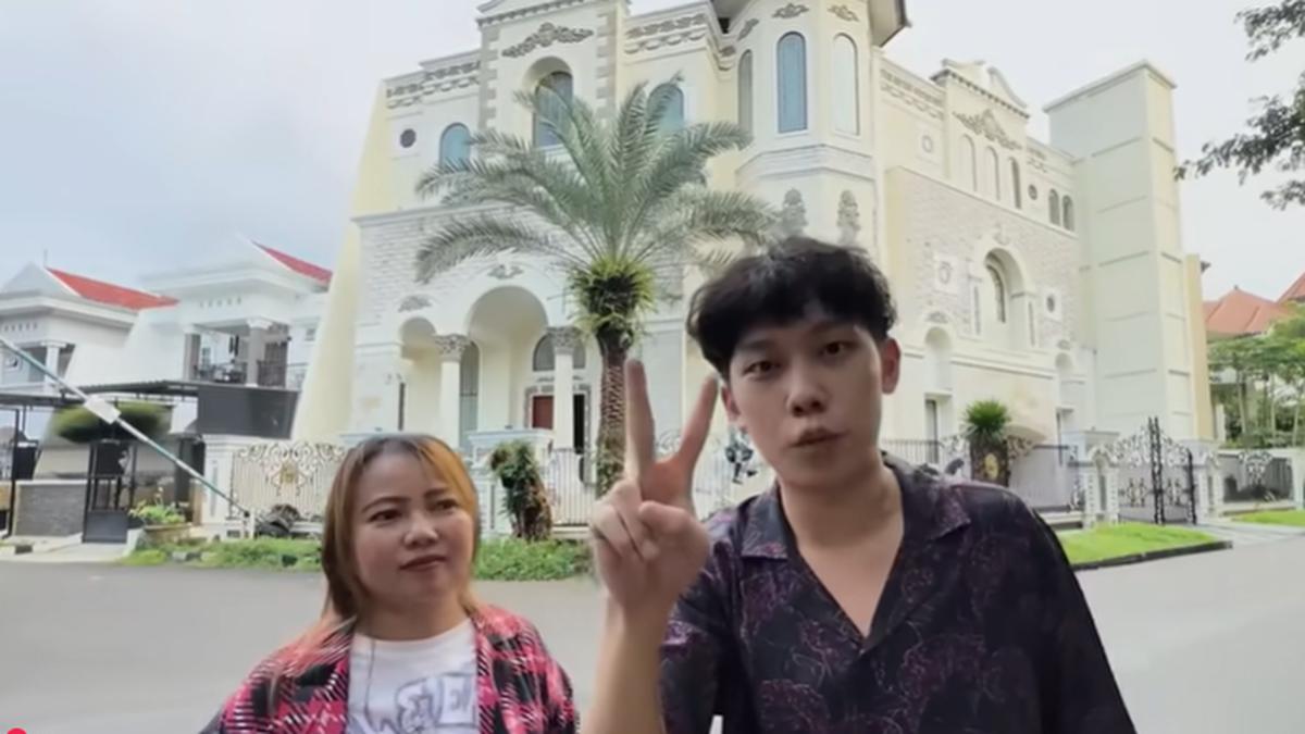 8 Potret Tampilan Depan Rumah Willie Salim, Desain Megah Bergaya Eropa Klasik