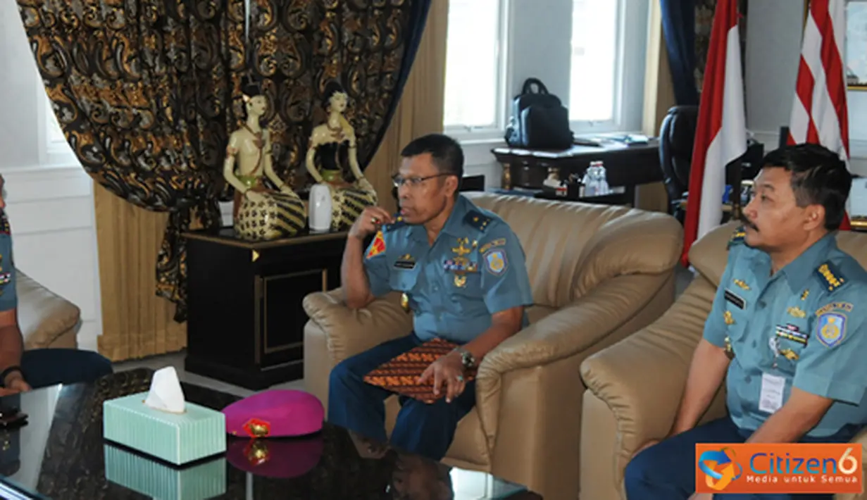 Citizen6, Surabaya: Maksud kedatangan Tim Wasrik ke kobangdikal adalah untuk melaksanakan Review tentang Laporan Keuangan (Lapku) TNI Angkatan Laut Semester I Tahun Anggaran 2012 di Kobangdikal. (Pengirim: Penkobangdikal)
 