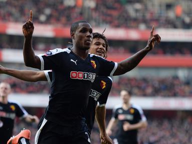 Pemain Watford, Odion Ighalo, merayakan gol yang dicetaknya ke gawang Arsenal pada putaran keenam Piala FA di Stadion Emirates, London, Minggu (13/3/2016). (Action Images via Reuters/Tony O'Brien)