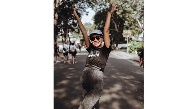 Semakin Membuncit, Ini 6 Momen Andien Aisyah Pamer Baby Bump Anak Kedua (sumber: Instagram.com/andienaisyah)