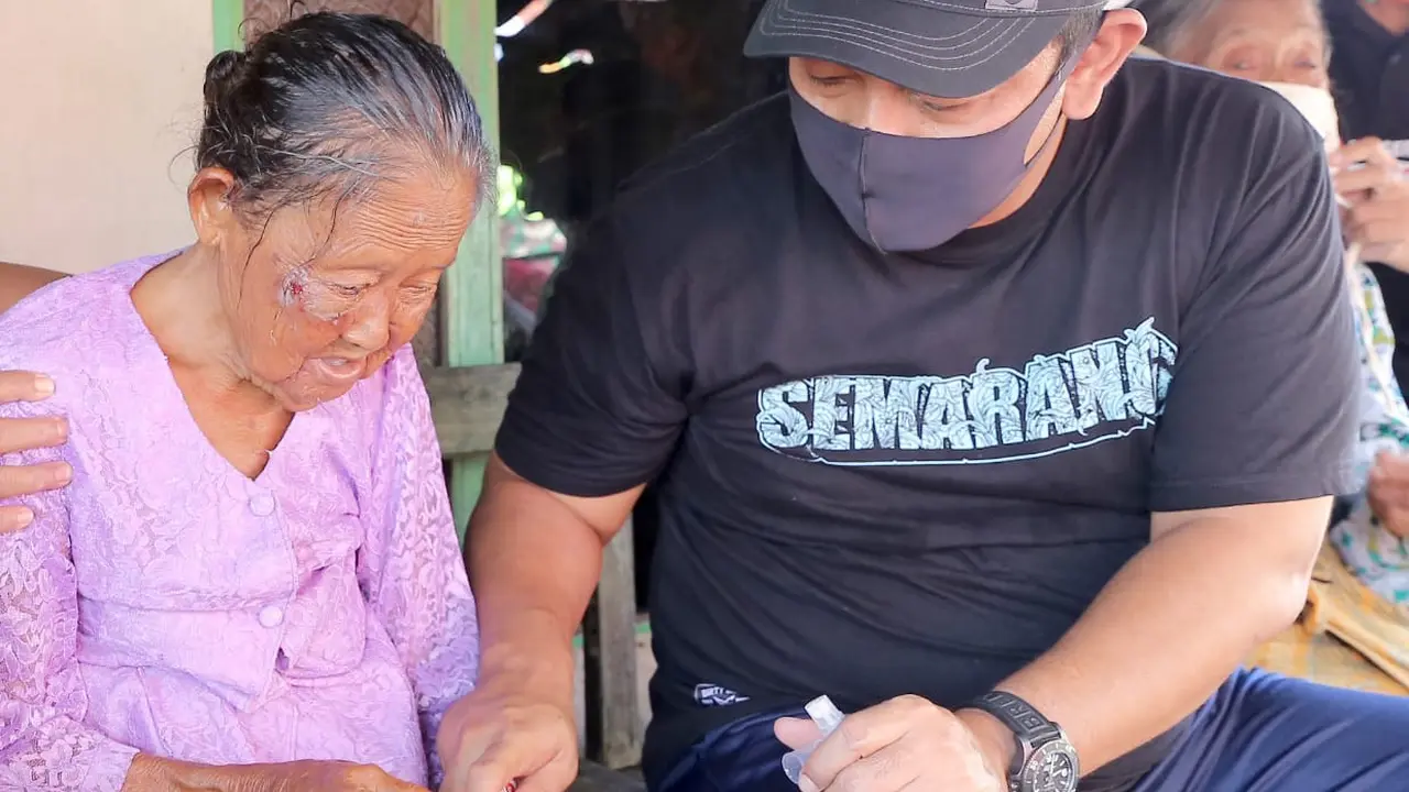 Tingkatkan Kesadaran Masyarakat Wali Kota Semarang Keliling Kampung Sosialisasikan Pola Hidup Bersih