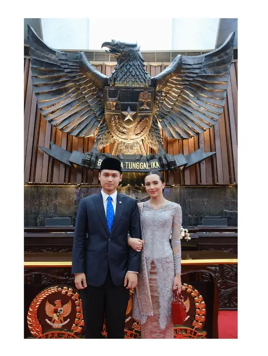 Beby Tsabina tampil menawan saat dampingi sang suami yang dilantik sebagai anggota DPR RI [@bebytsabina]