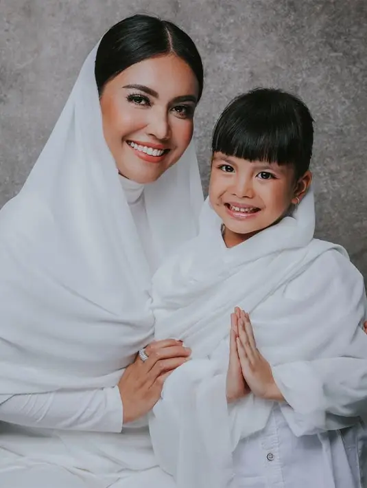 Denada dan Shakira Aurum