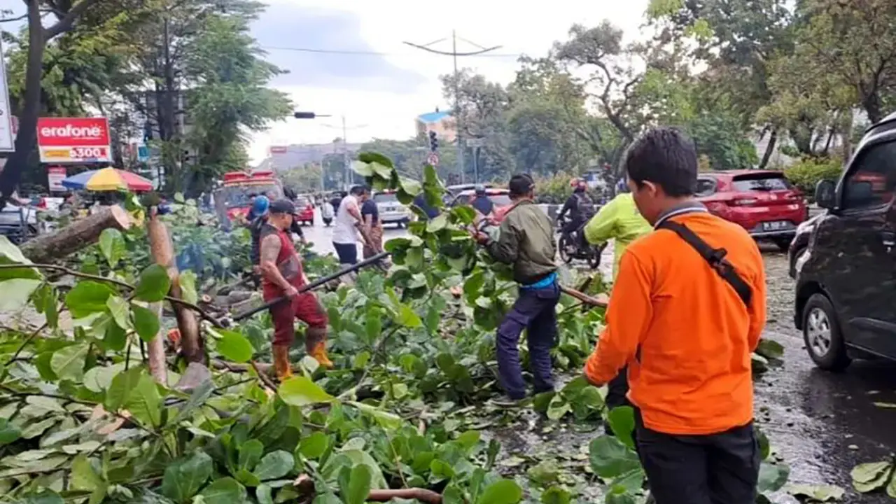 Angin Kencang di Banjarmasin Kalimantan Selatan Kalsel