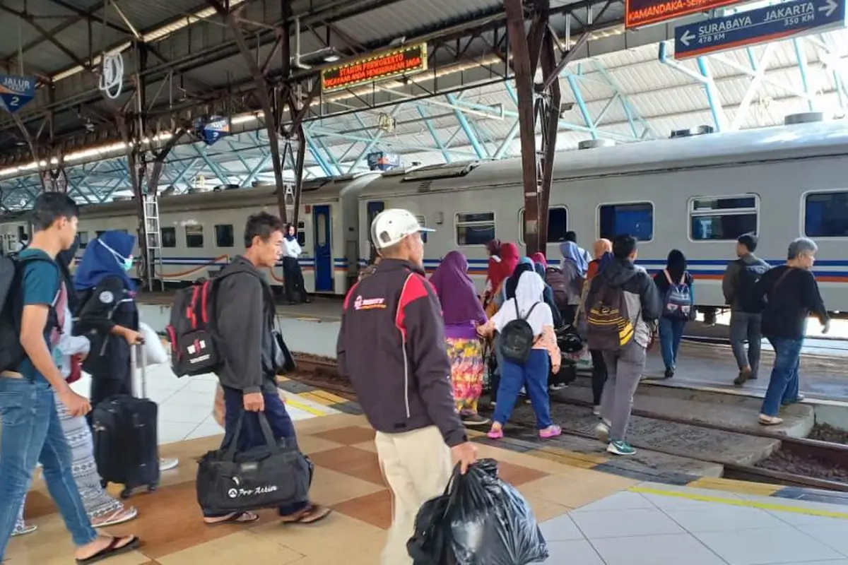 Ilustrasi - Suasana di stasiun Purwokerto. (Foto: Liputan6.com/Daop 5 PWT/Muhamad Ridlo)