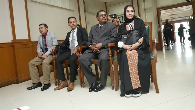 [Bintang] Nikita Mirzani