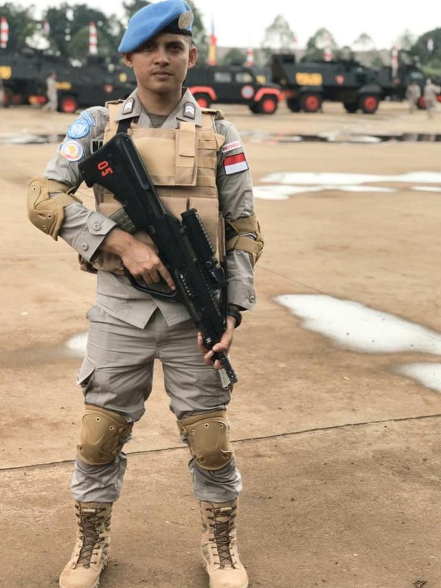 7 Potret Briptu Nabhani Akbar, Polisi yang Ajari Ngaji Anak-Anak di Sudan