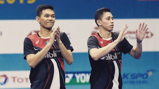 6 Potret Fajar Alfian/Rian Ardianto, Sempat Disebut Tunggal Putra Oleh Menpora