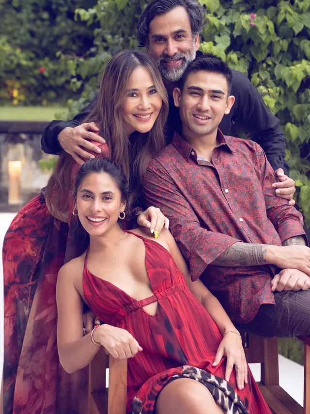 Jeremy Thomas dan Ina Indayanti