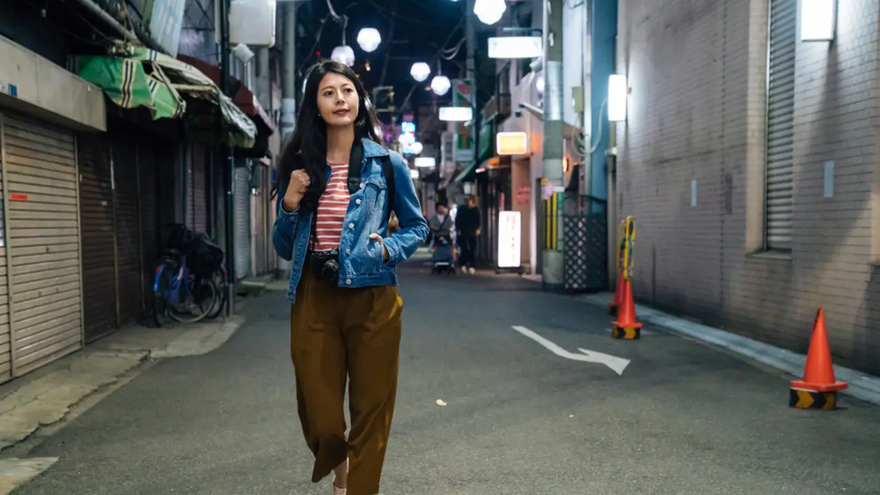 Siapa Bilang Jalan Malam Nggak Aman Bagi Perempuan?