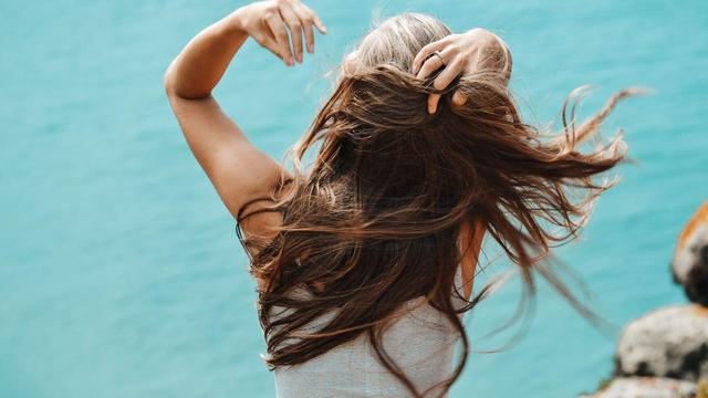 Ilustrasi rambut tebal