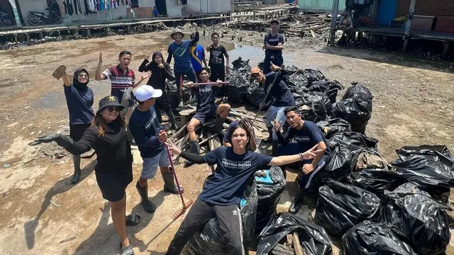 Setelah Pandawara Group, Viral Aksi Ksatria Batam Bersih-Bersih 5 Ton Sampah