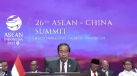Presiden Joko Widodo atau Jokowi membuka Konferensi Tingkat Tinggi (KTT) ASEAN-China di JCC Senayan, Jakarta, Rabu (6/9/2023). (Merdeka.com)