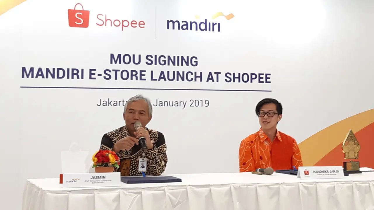 Bank Mandiri memperluas pemasaran e-money dengan membuka official store di platform Shopee. (Yayu Agustini Rahayu/Merdeka.com)