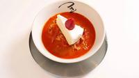 Miso ramen dengan sepotong strawberry shortcake (Franken Restaurant/Instagram)