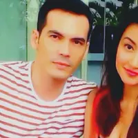 Tsania juga menanyakan maksud dari semua itu. Barang-barang miliknya dimasukkan dalam kantong plastik hitam. Tsani merasa dizalimi. Begitu juga saat suaminya mau hitung-hitungan gono-gini, Tsania juga siap. (dok. Instagram)